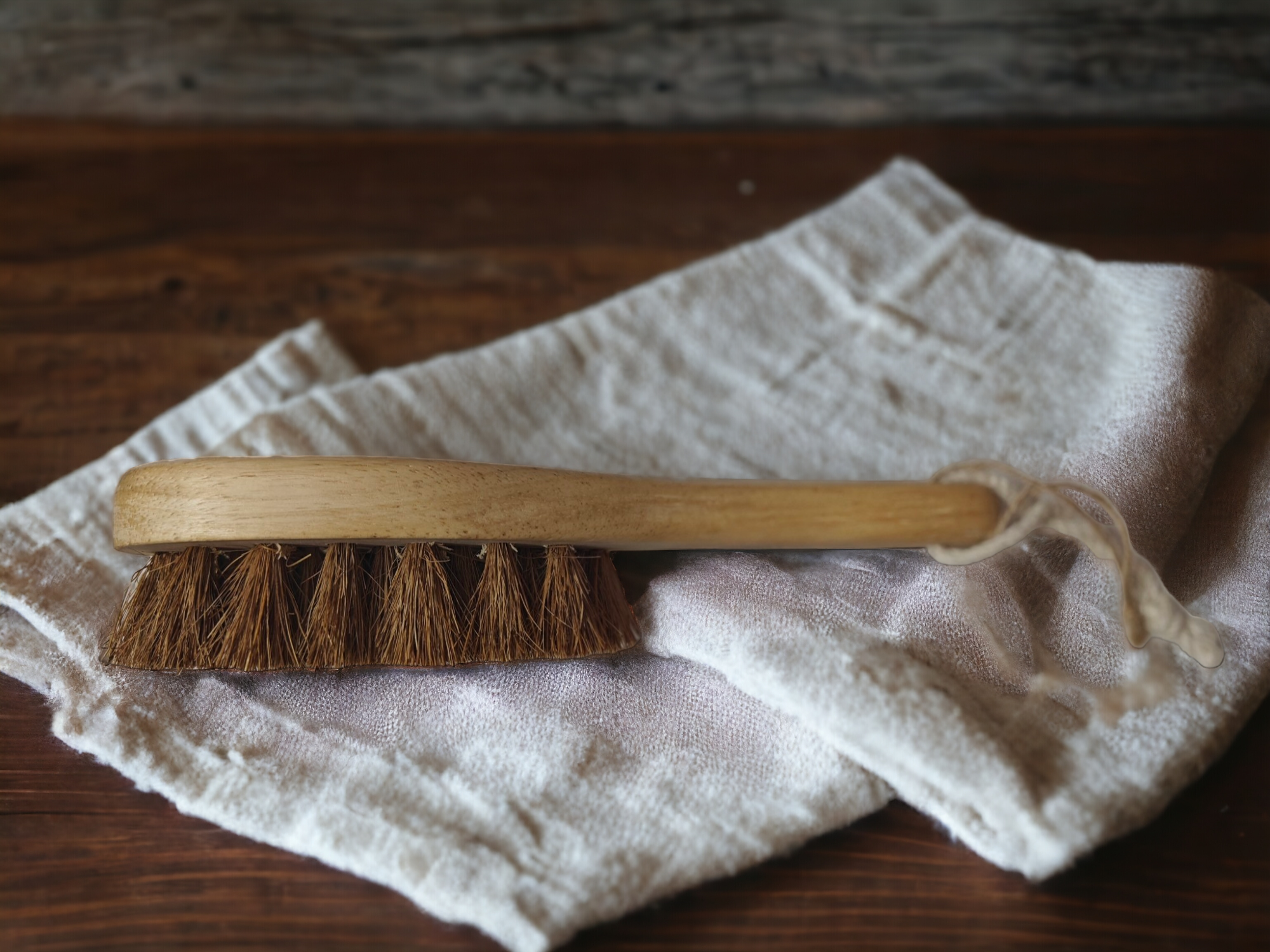 Exfoliating Dry Body Coir Brush