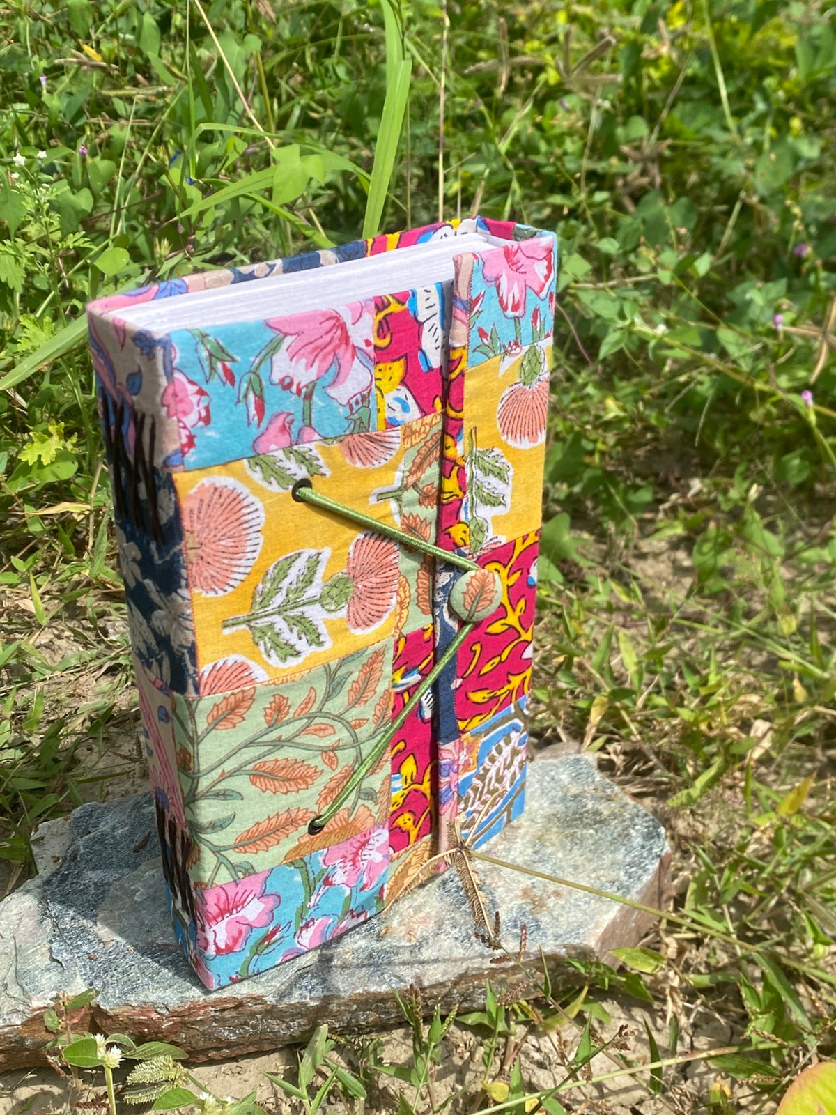 Recycled Paper Vintage Journal (Multicolor) - Jumbo