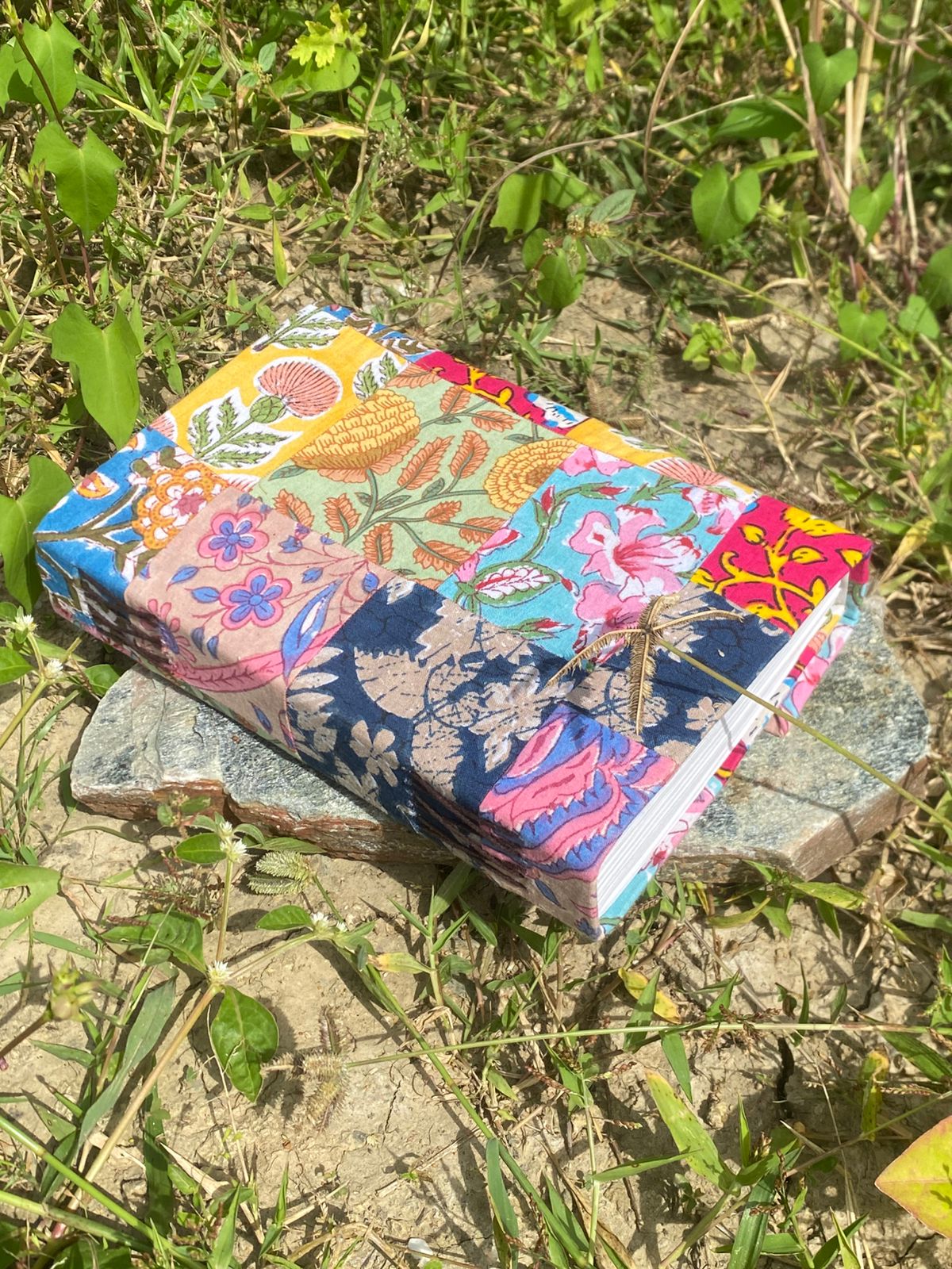 Recycled Paper Vintage Journal (Multicolor) - Jumbo