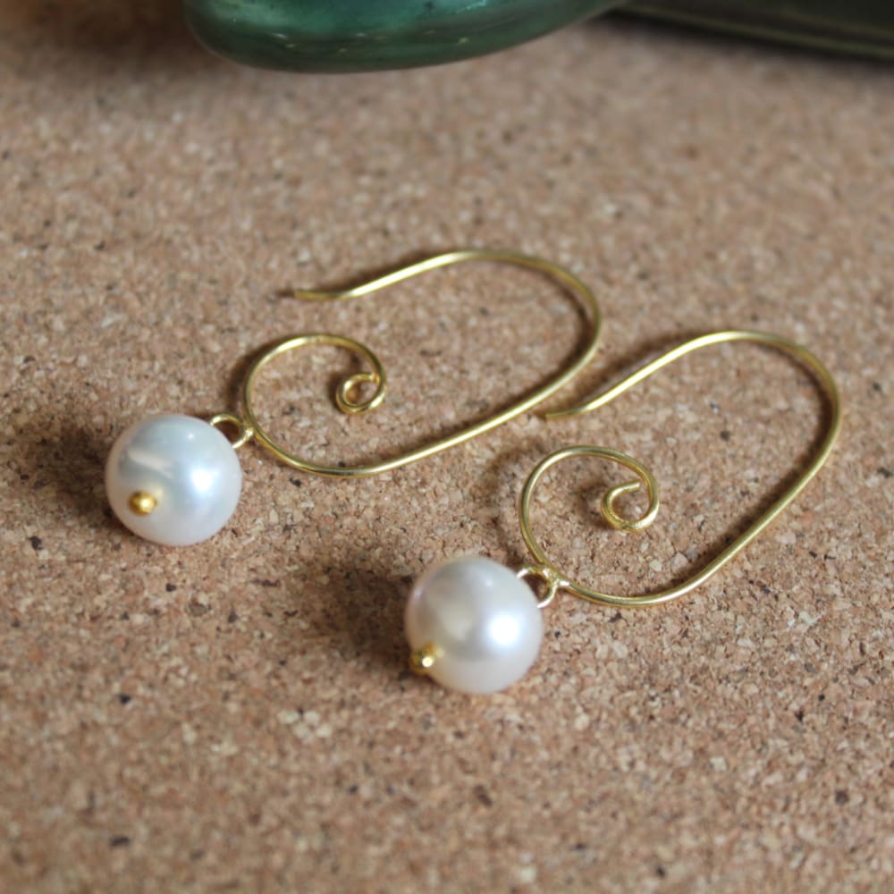ONEarth - #39 - Spherical Pearl Earrings thumbnail 5