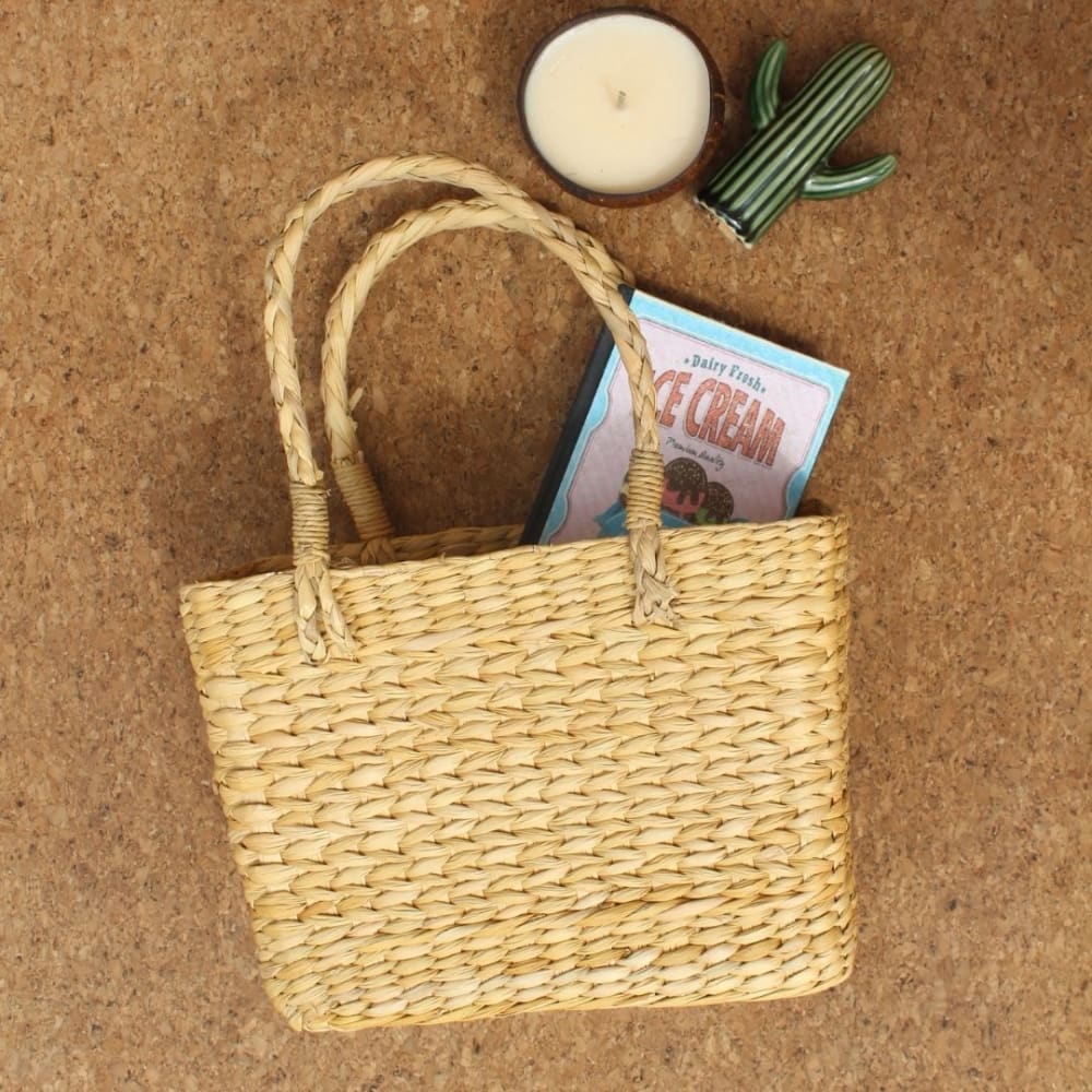 Beige Water Reed (Kauna Grass) Basket - ONEarth