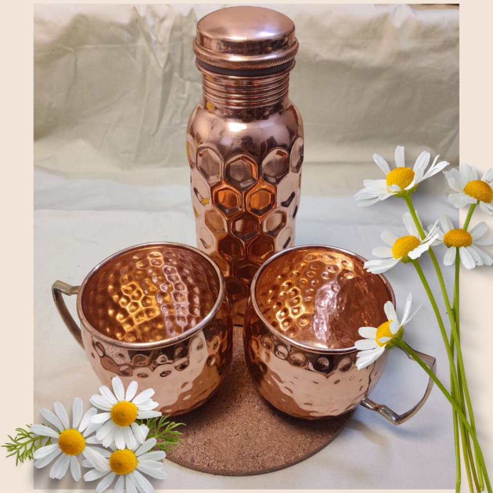 Copper Bottle With Mugs - ONEarth