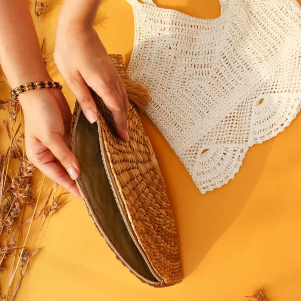 Kauna Grass U Shaped Tote Bag -